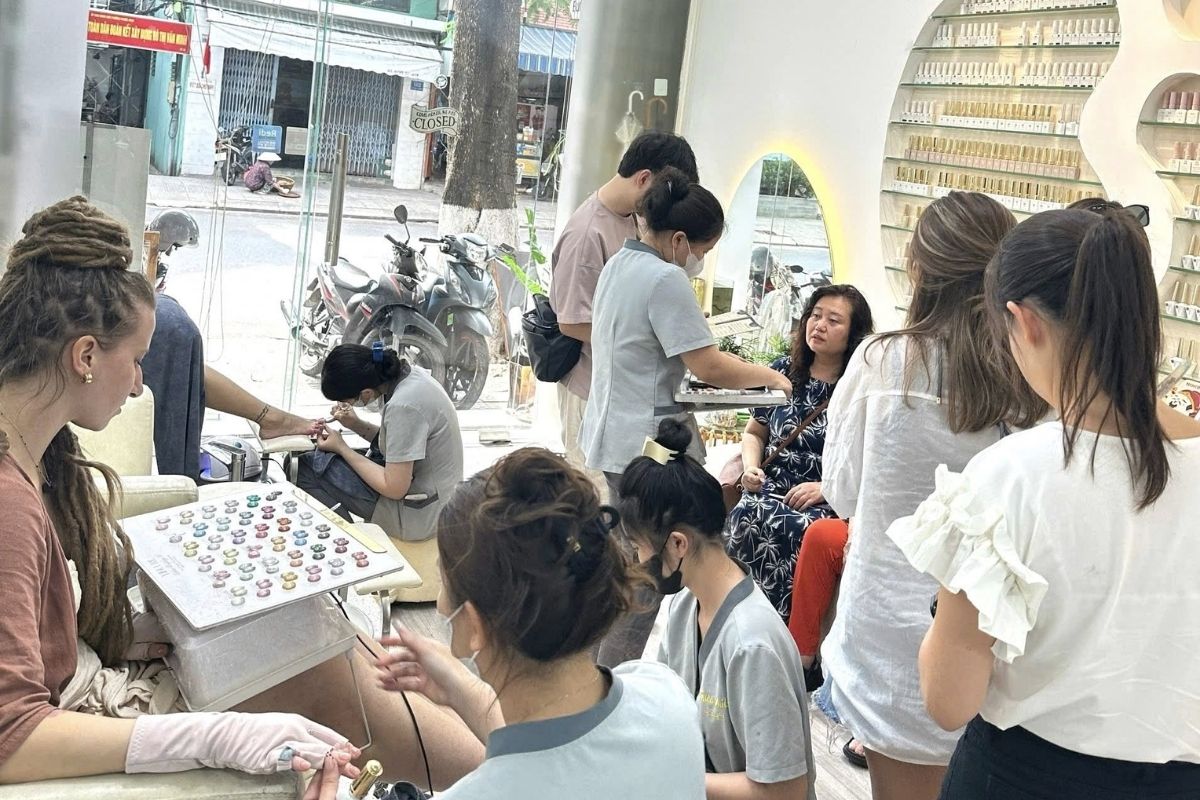  Discover top-rated Nail Salon Da Nang with Thao Nails