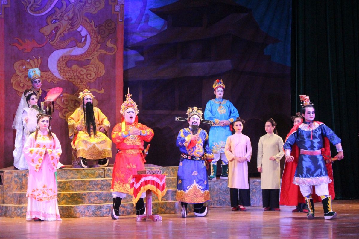 Tuong at Nguyen Hien Dinh Tuong Theater