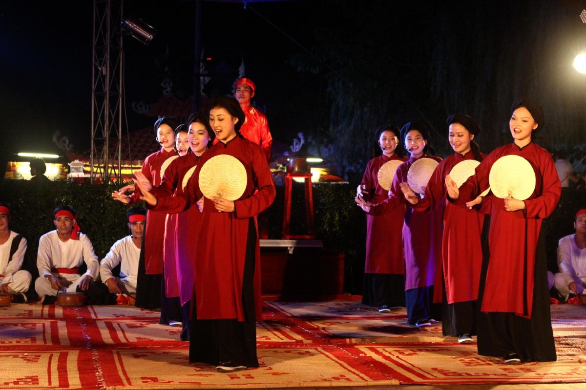 Xoan Singing at Xoan Heritage Houses 