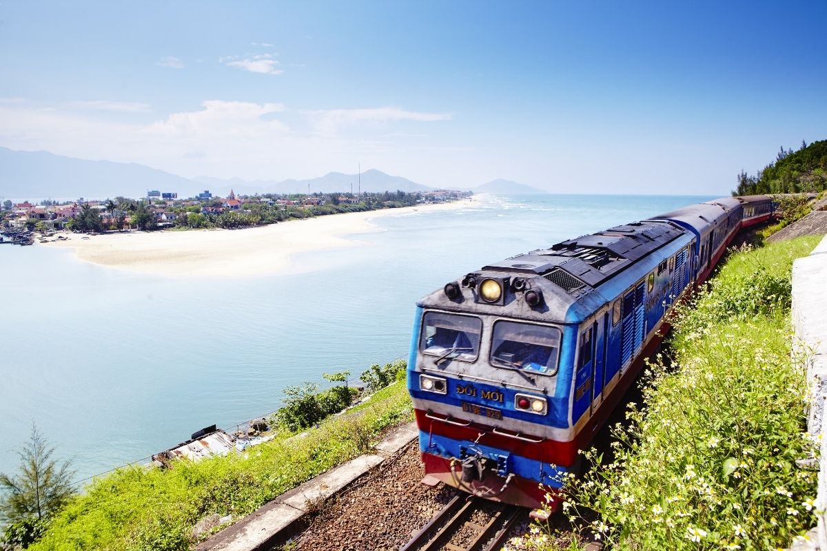  the train from Da Nang to Hue with Reunification Express