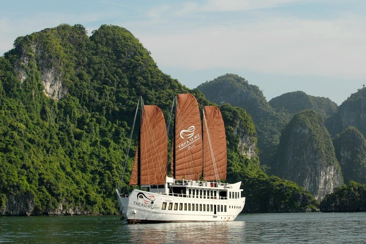 Treasure Junk Halong Bay