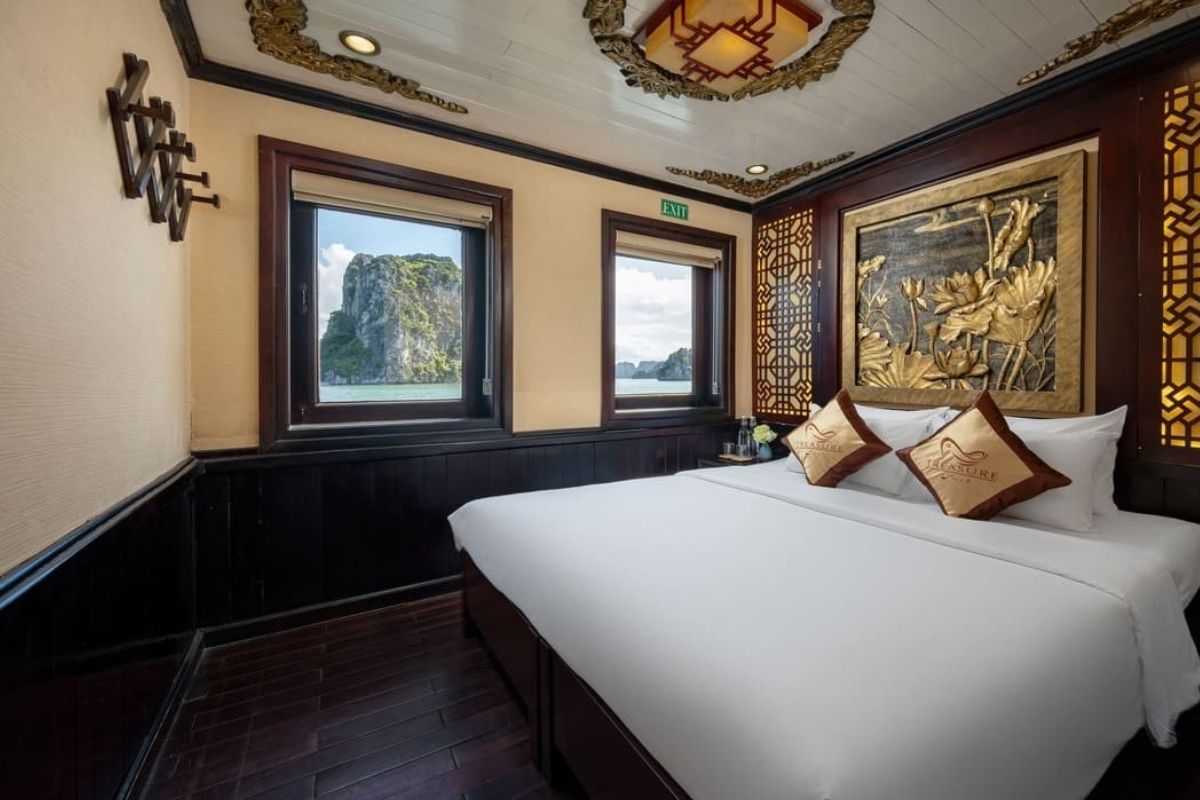 Deluxe Ocean View Cabin