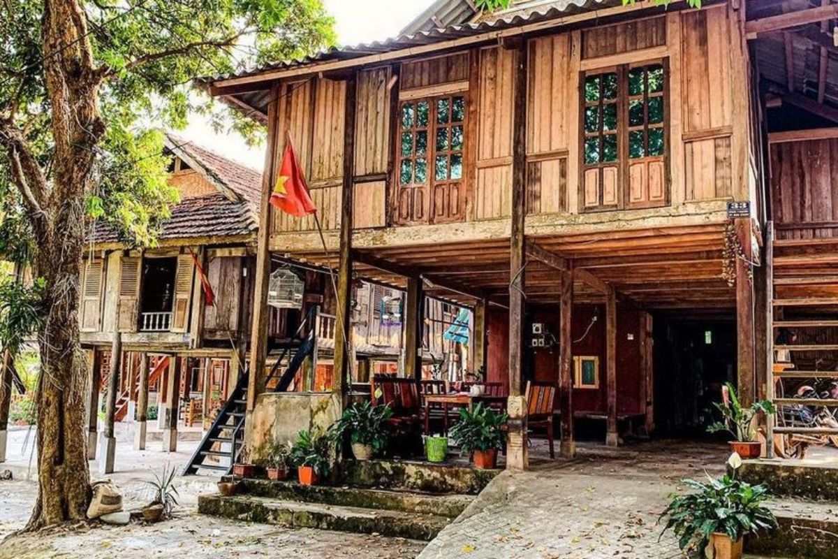 Pom Coong village