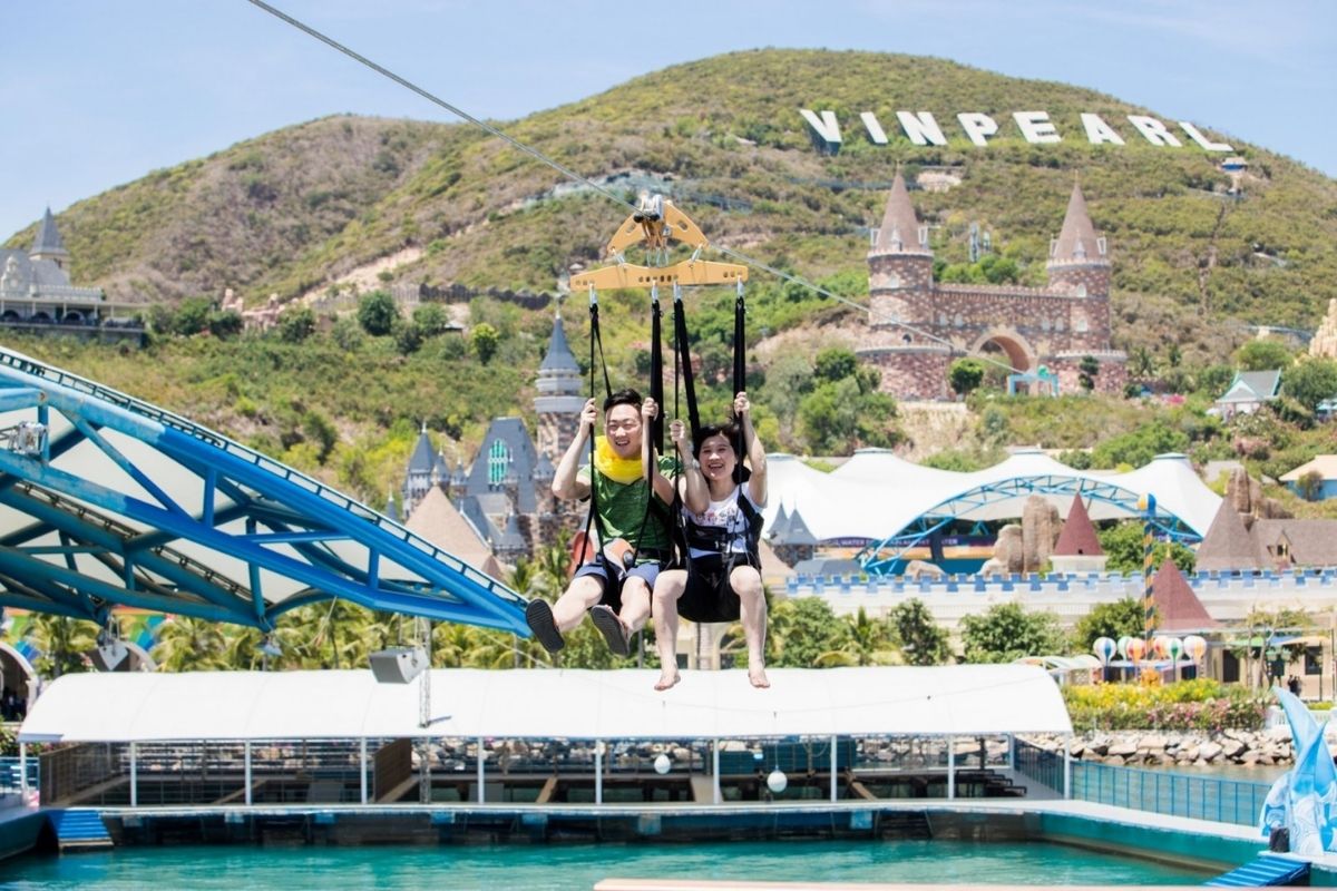 Zipline at VinWonders