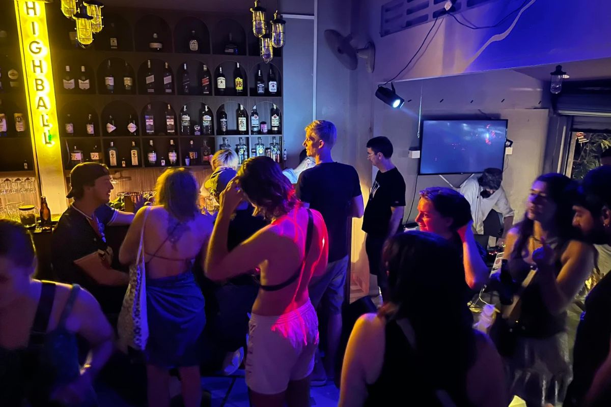 Highball Bar