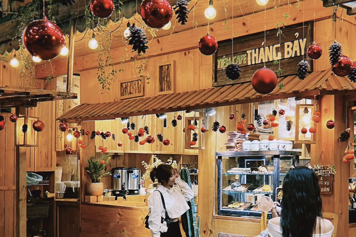 Tiem Cafe Thang 7