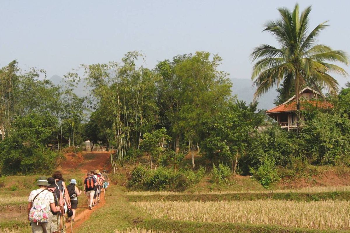 Trek to Nua-Hang Village