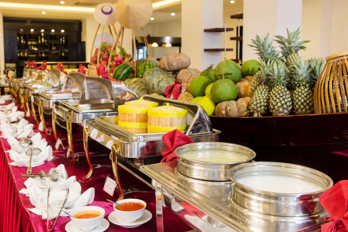 “Phien Cho Que” Buffet Night at TTC Hotel Can Tho