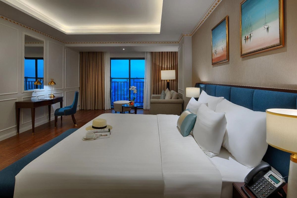 Deluxe Golf View Room at FLC Halong Bay