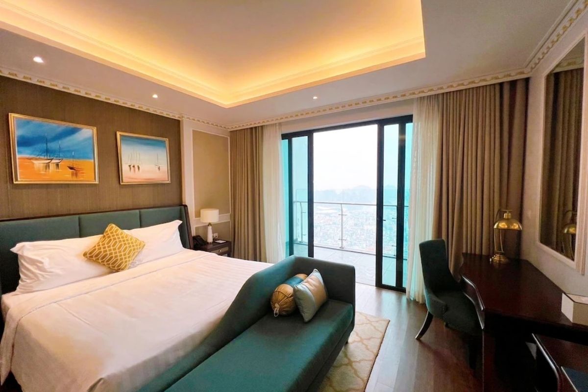 Club Deluxe Room at FLC Halong Bay