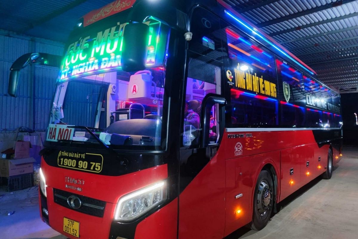 Bus Cuc Mung