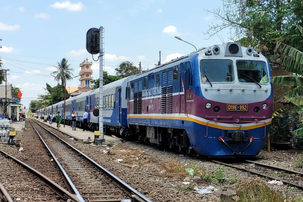 Train SE22, Ho Chi Minh to Nha Trang