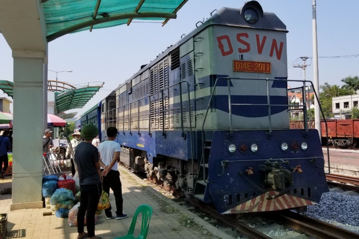 Hanoi to Ha Long Bay By Train 