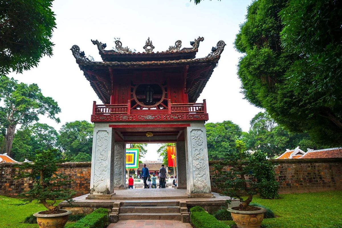 Temple of Literature - Hanoi Temperature December