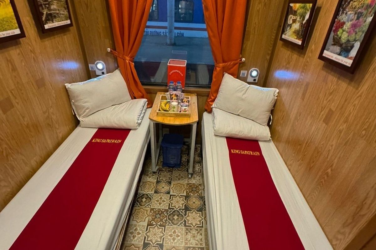 VIP 2-Berth Cabin at King Express Train