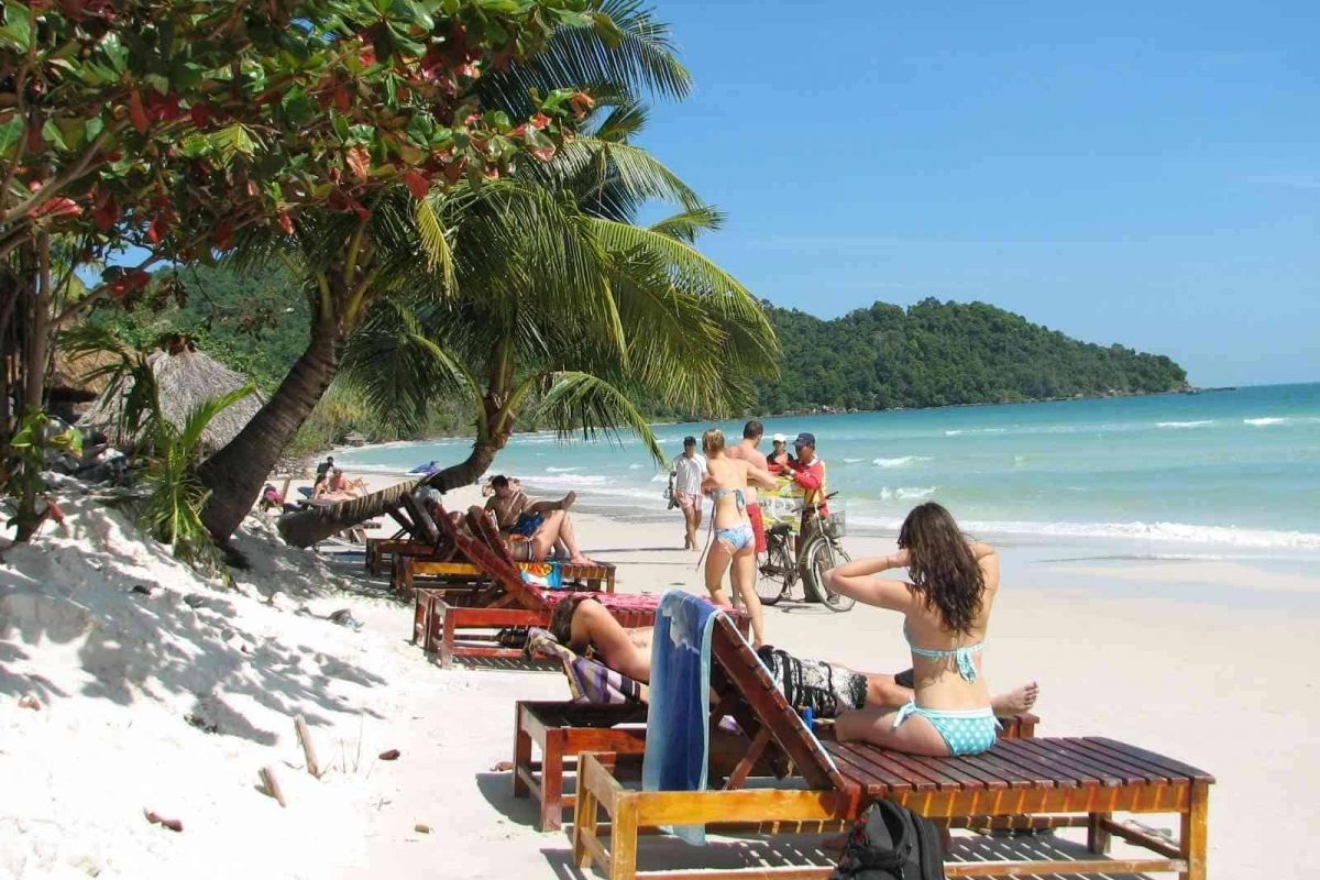 Sao Beach is an ideal place for Kitesurfing in Phu Quoc