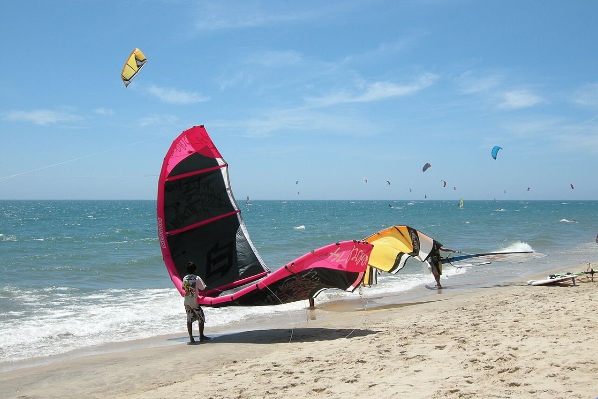 Kitesurfing in Mui Ne