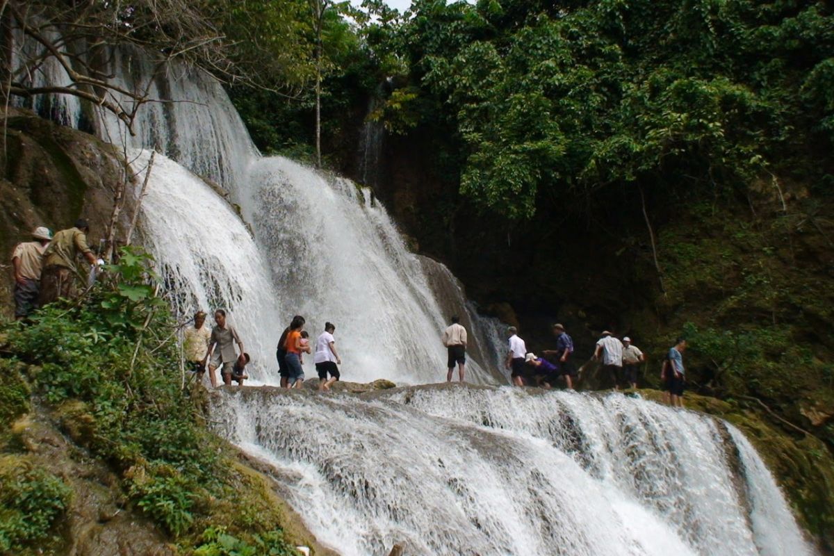 Thac Pu Nhu waterfall