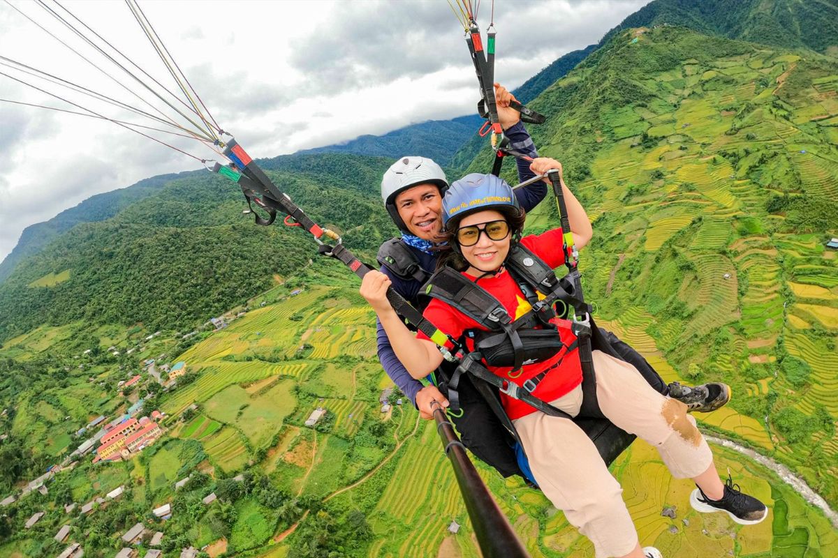 Khau Pha Paragliding Festival