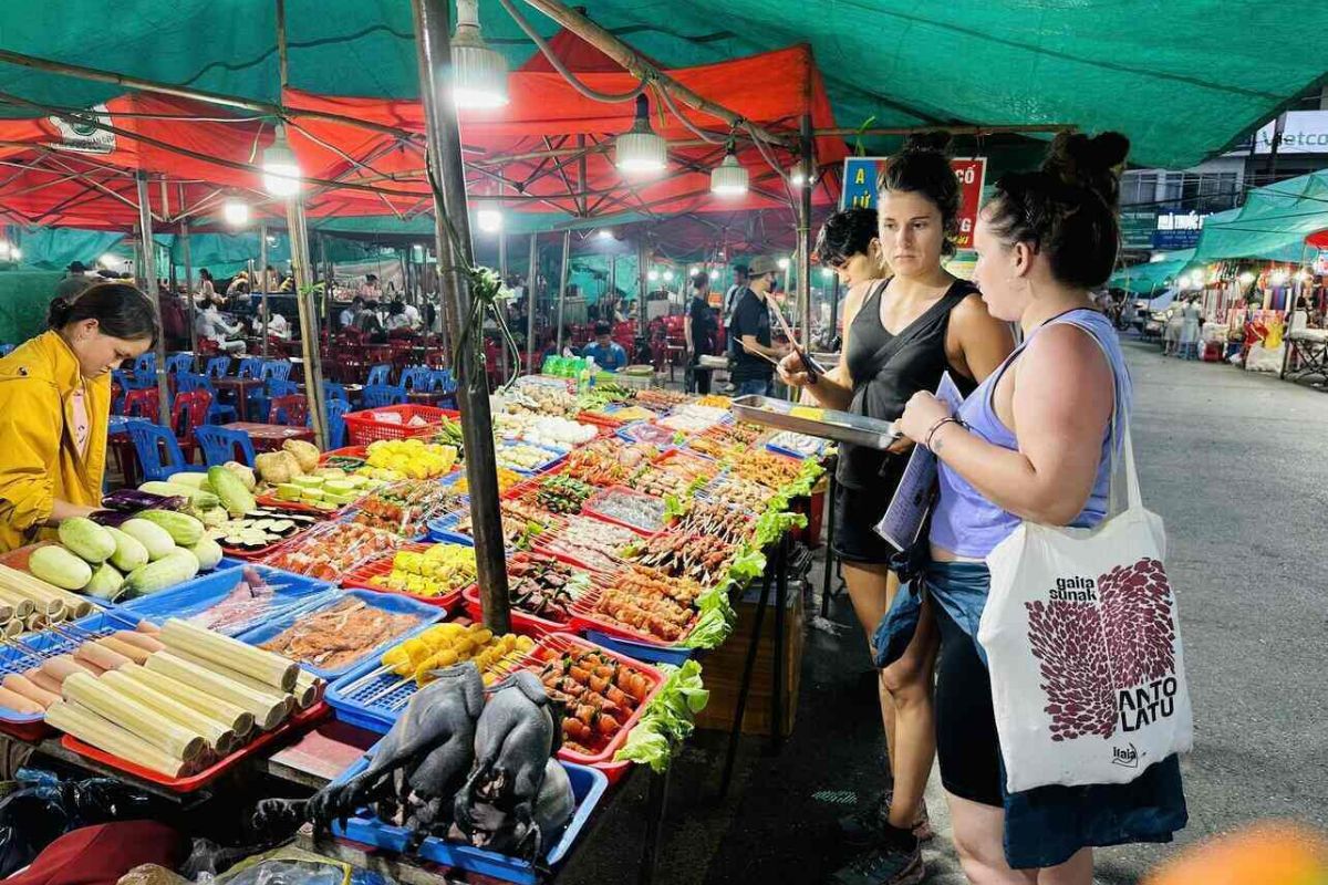 Sapa night market