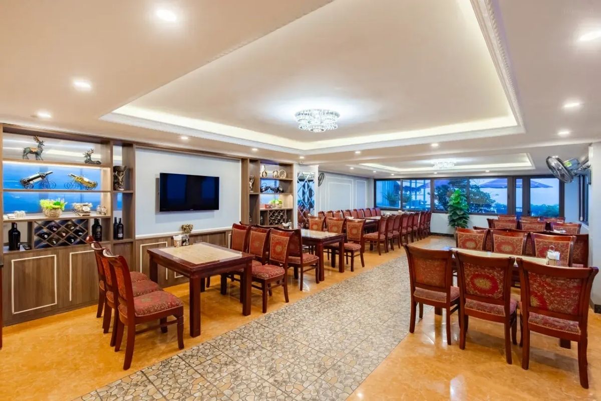 Sapa Paradise Hotel restaurant