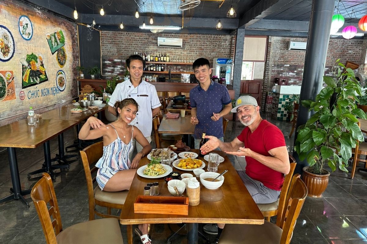 Tam Coc Lantern, Top Ninh Binh Restaurant