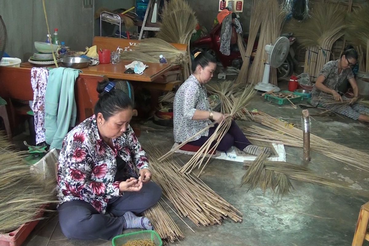 The Village of Broom Makers - My An