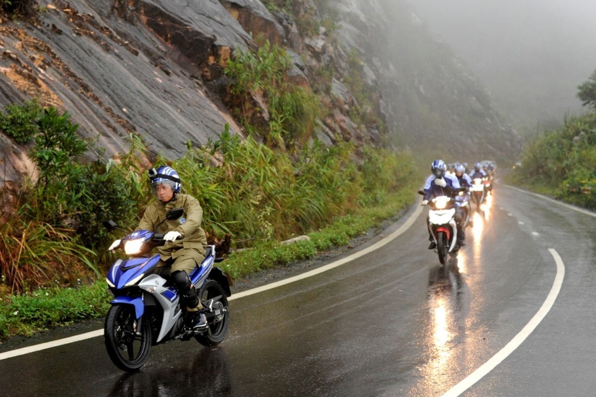 Nha Trang–Da Lat Ride in the Rain
