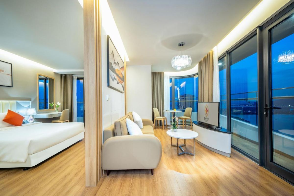 Junior Suite Ocean View at Eastin Halong