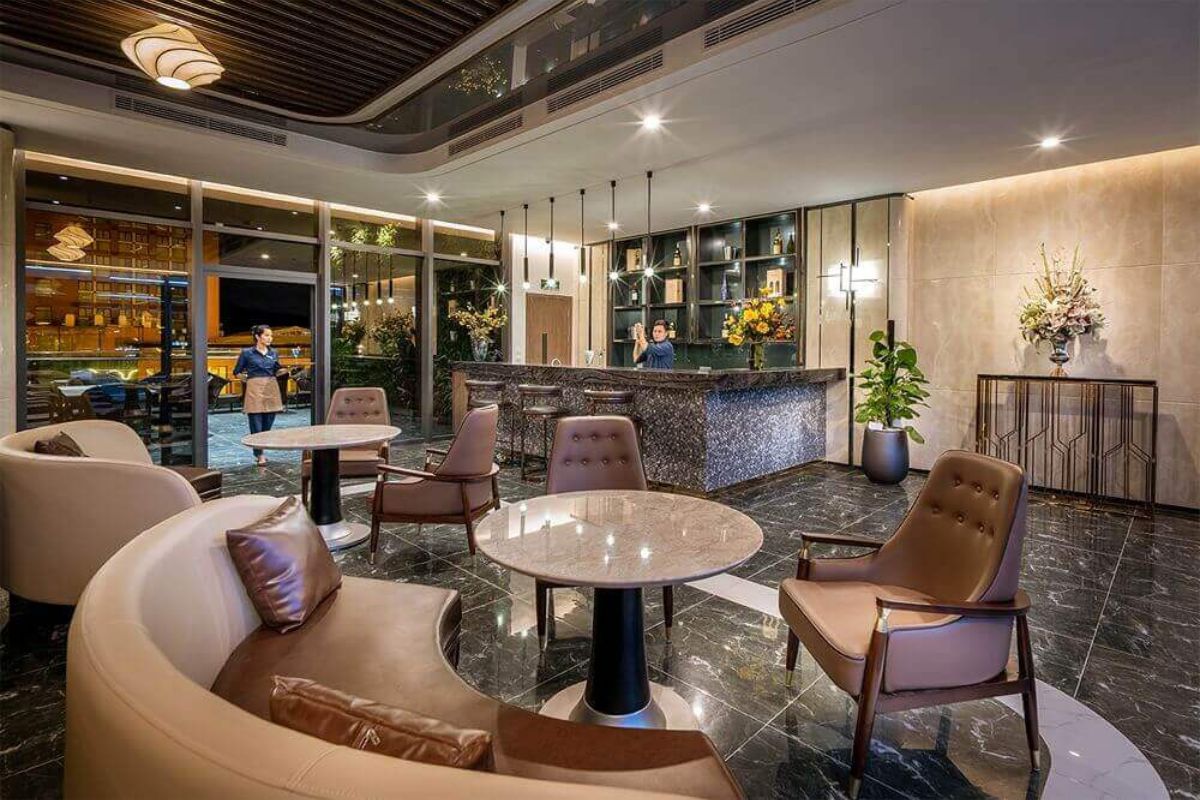 Splash Bar
