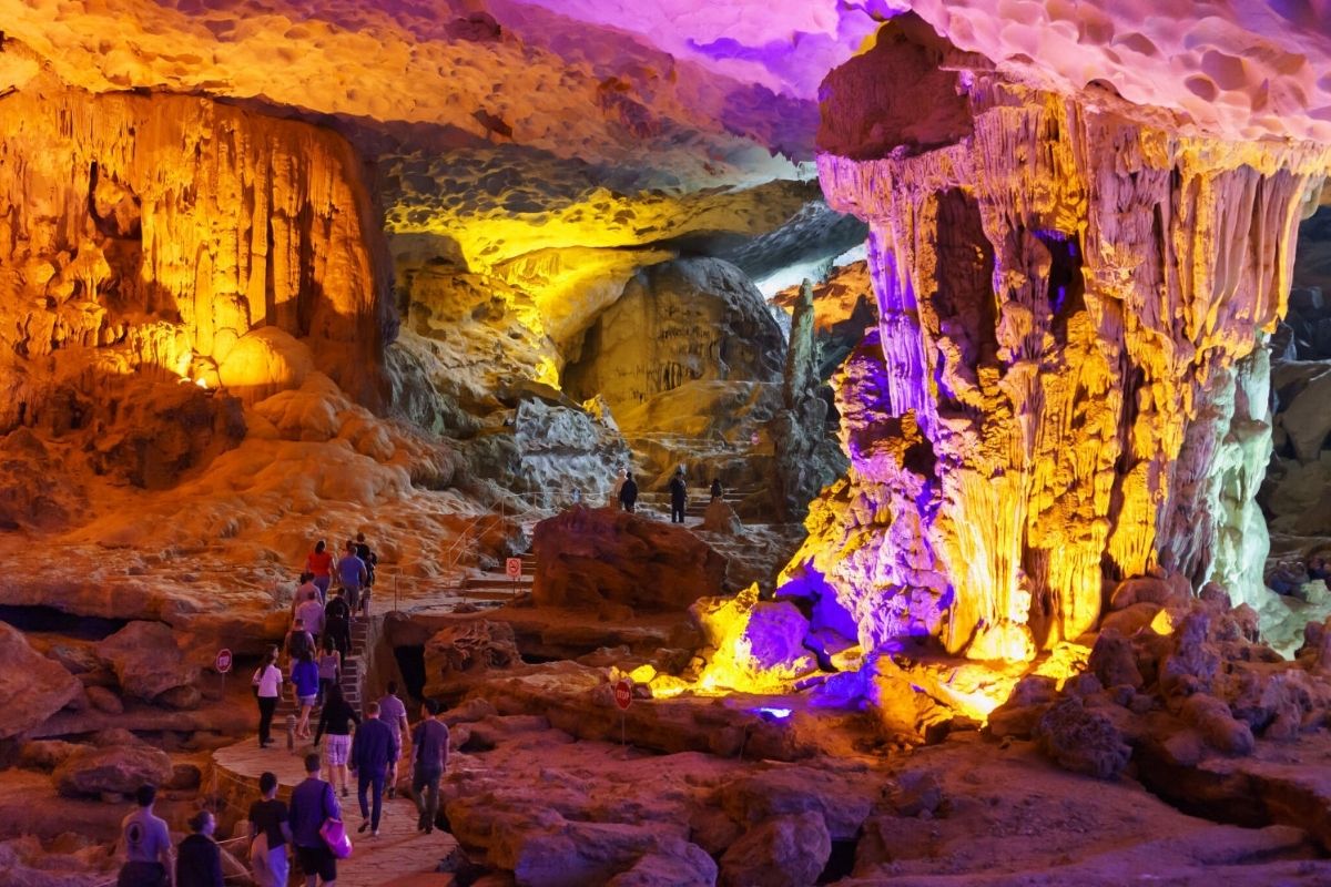Walk through Sung Sot Cave - 10 Days in Vietnam