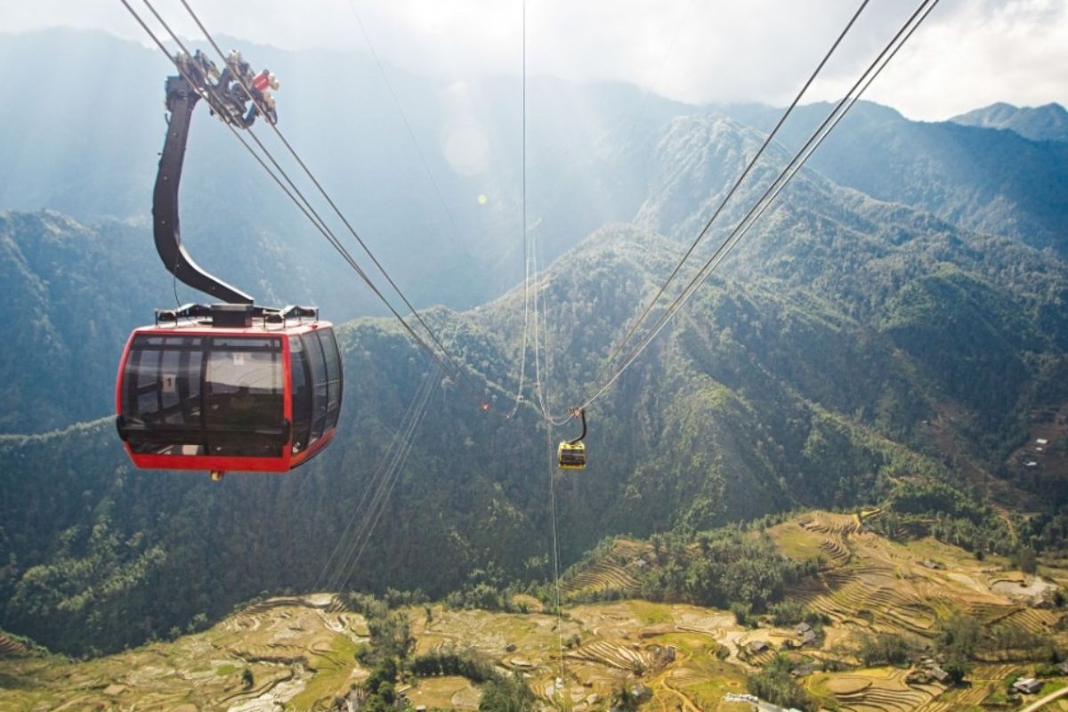 Take the Cable Car to The Top of Fansipan