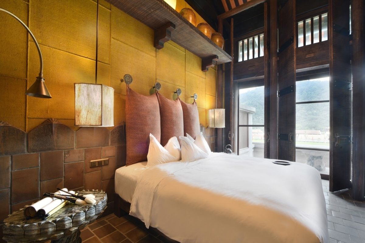 Deluxe Room - Mountain View - Hanoi to Legacy Yen Tu