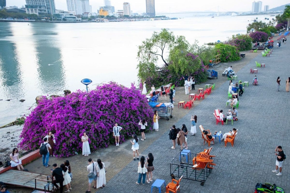 Stroll along the Han River