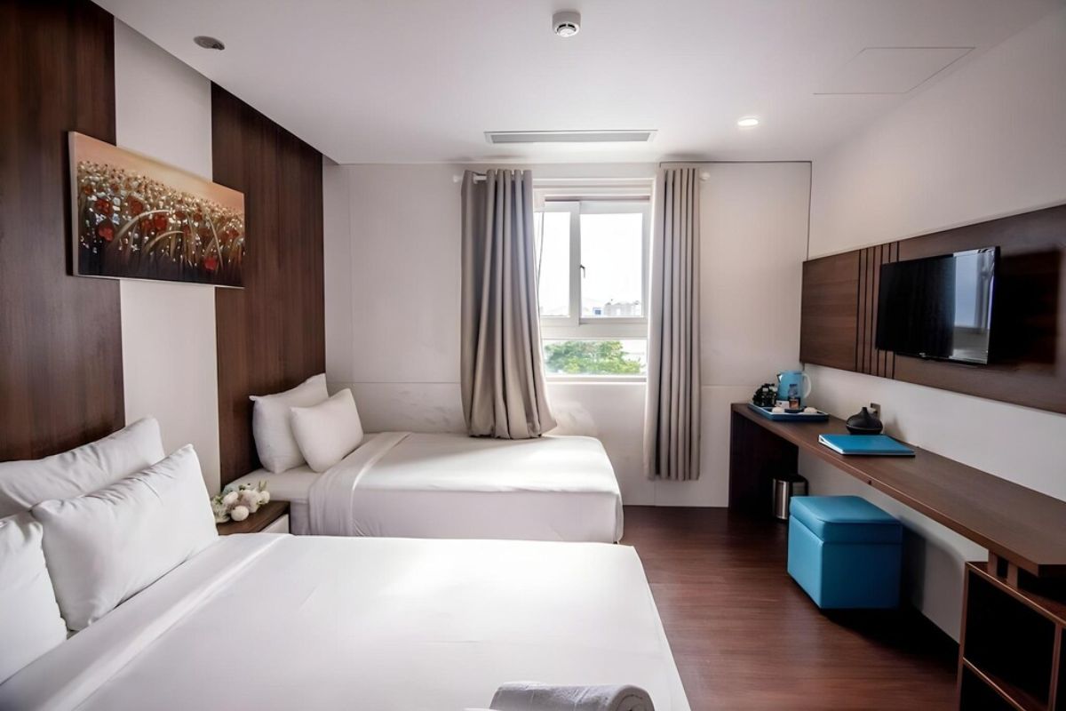 Deluxe Triple Room at Gold Hotel Da Nang