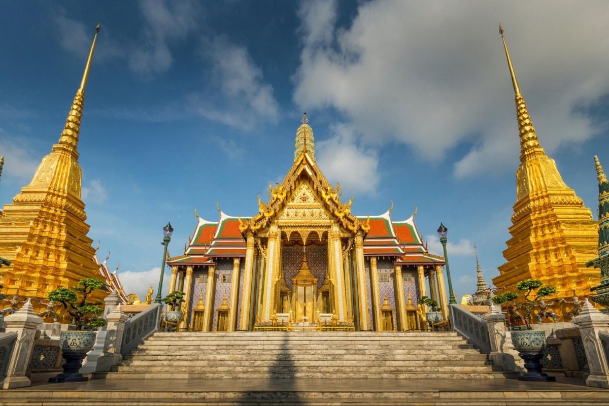 Wat Phra Kaew - Thailand adventure tours