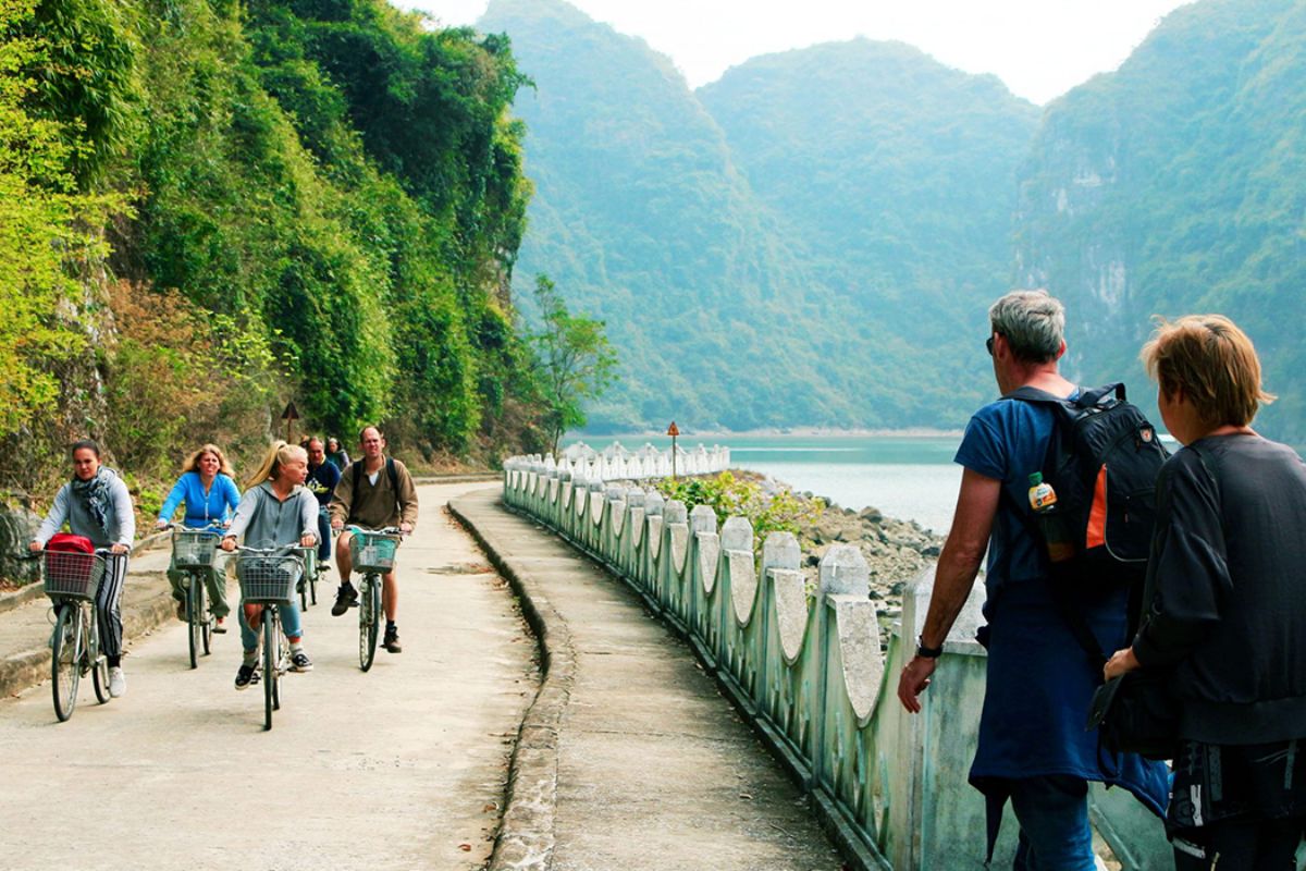 Cycle Through Cat Ba Island