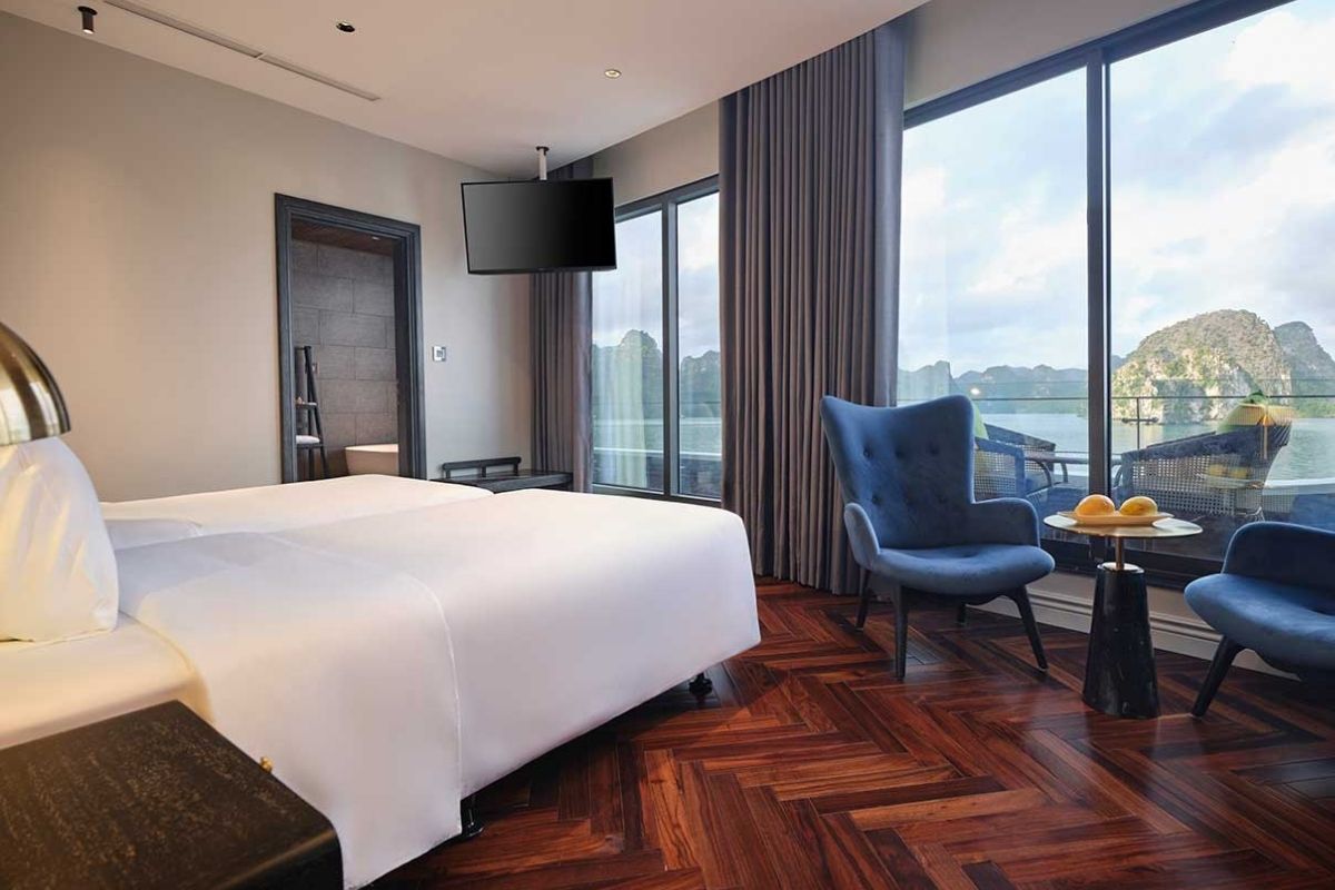 Senior Premium Suite at Elite of the Seas