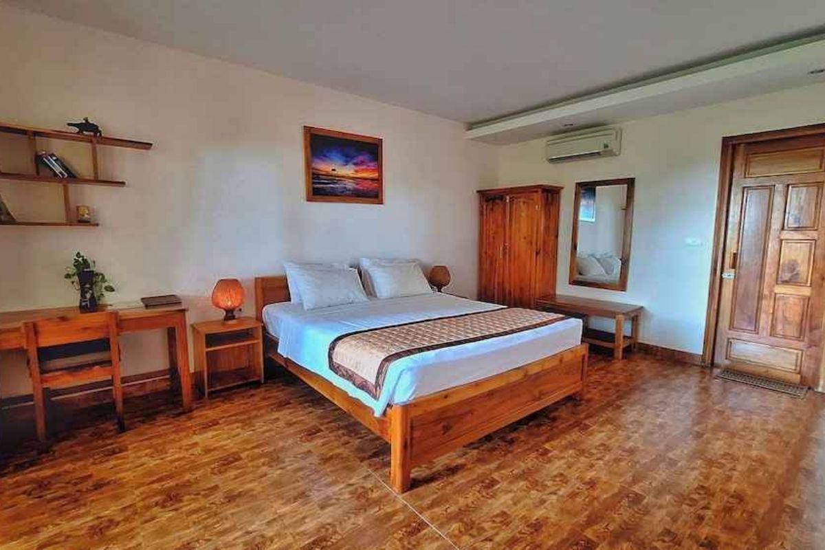 Deluxe Double Room with Partial Sea View - Ancarine Resort Phu Quoc