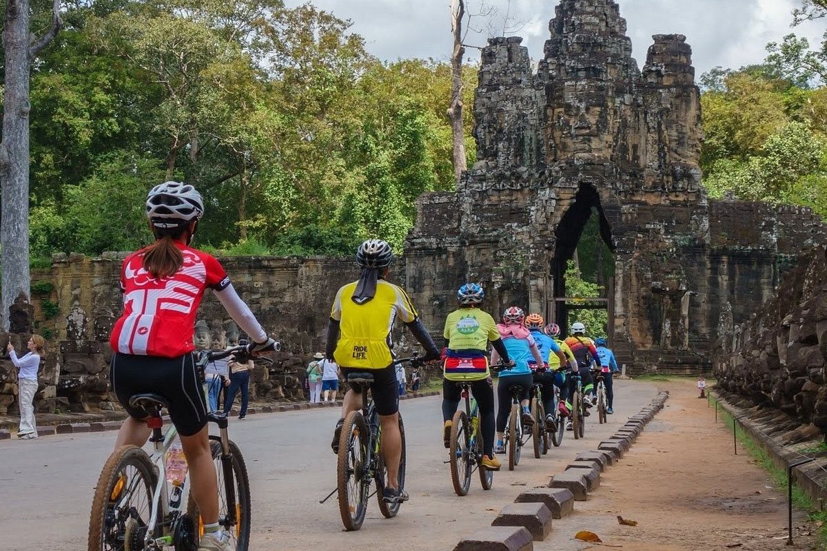 Angkor Thom Cycling Tour - Angkor Thom Tour