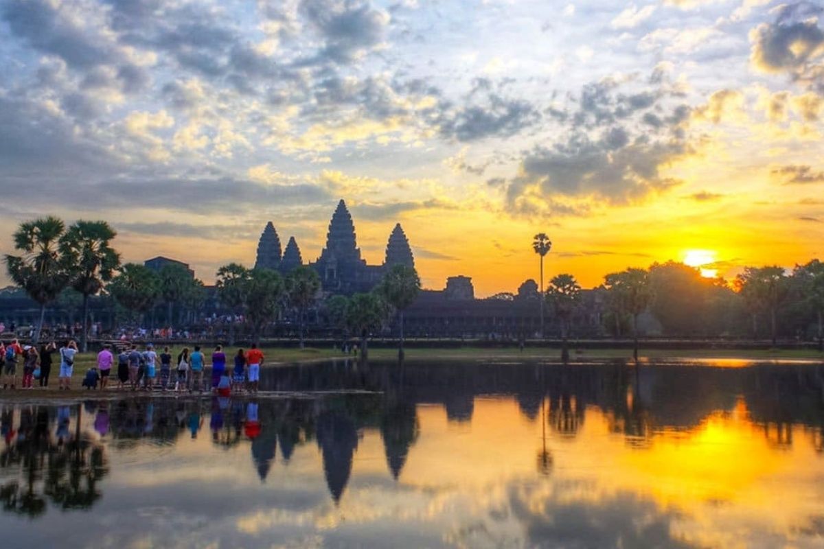 Angkor Wat Sunrise Tour
