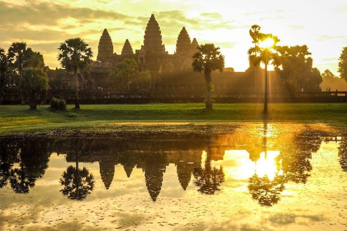Angkor Sunrise Shines in Dry Season