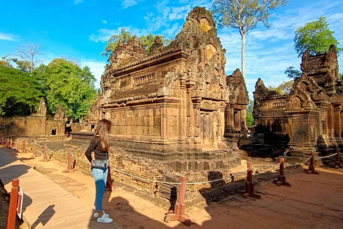 Banteay Srei - Angkor Wat Temple Tours