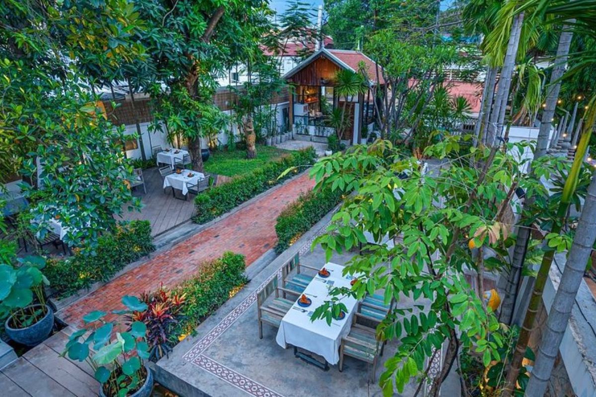Khmer Restaurant With Garden View - angkor wat temple tours