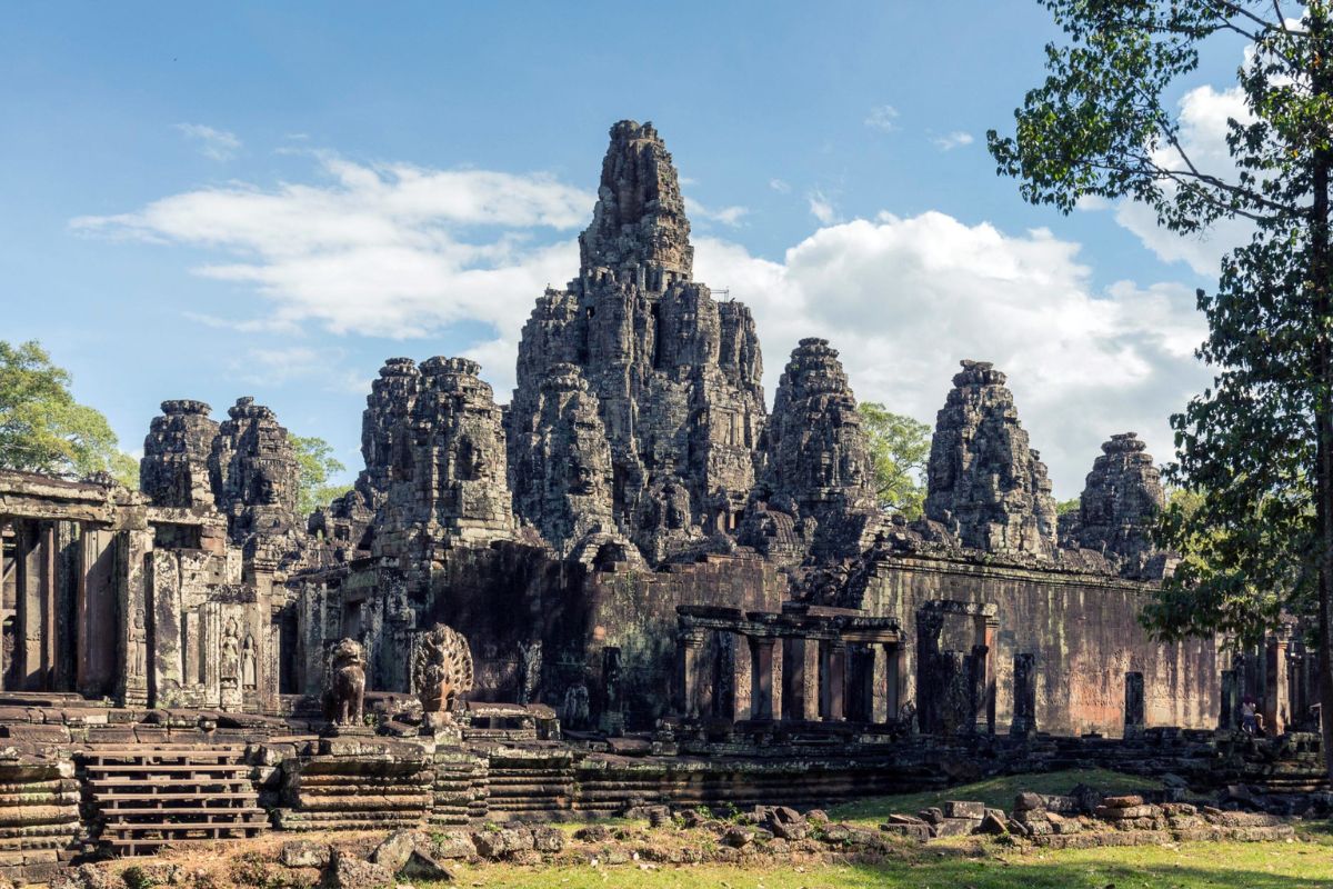 Angkor Thom - Angkor Wat Temple Tours
