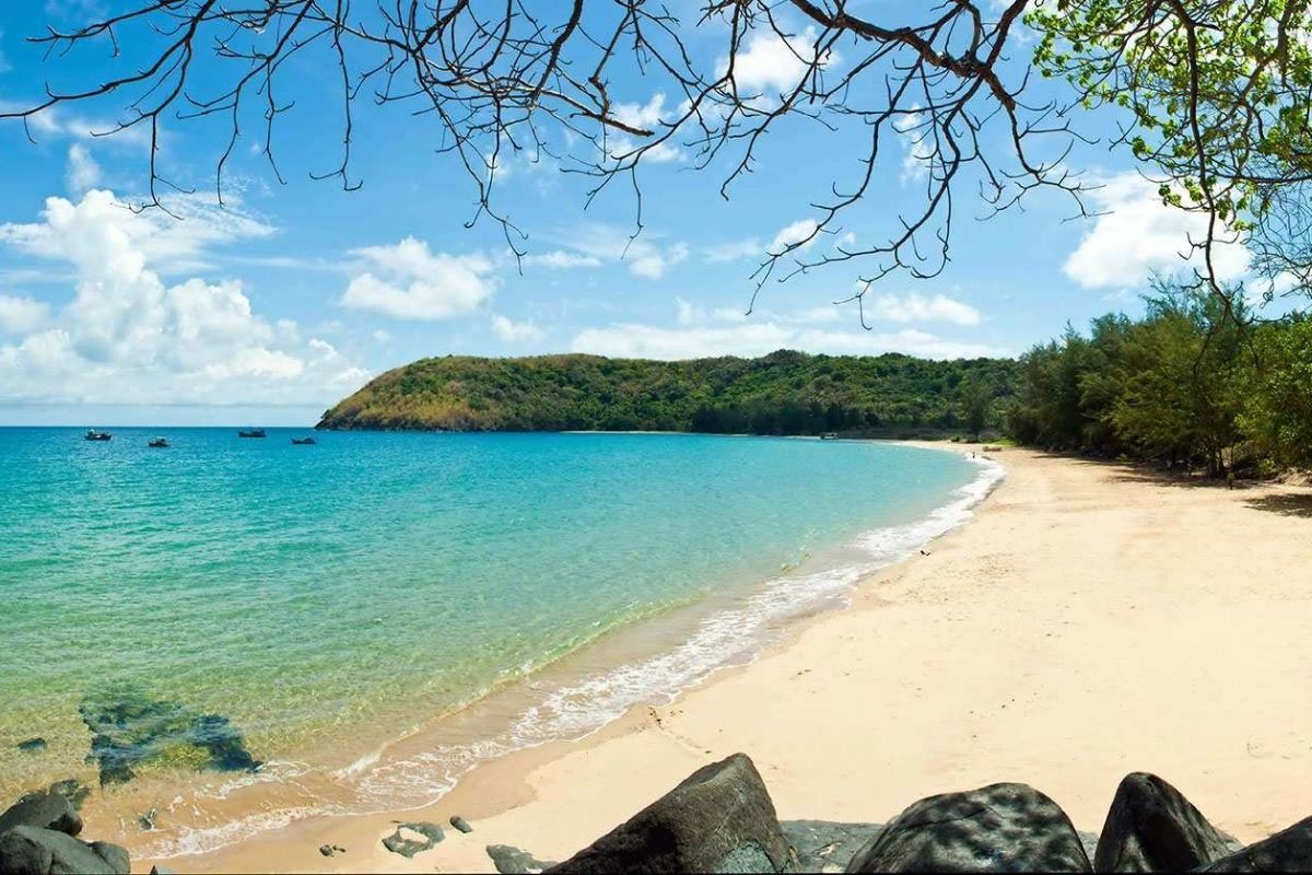 Dam Trau Beach - Best Beaches in Southern Vietnam