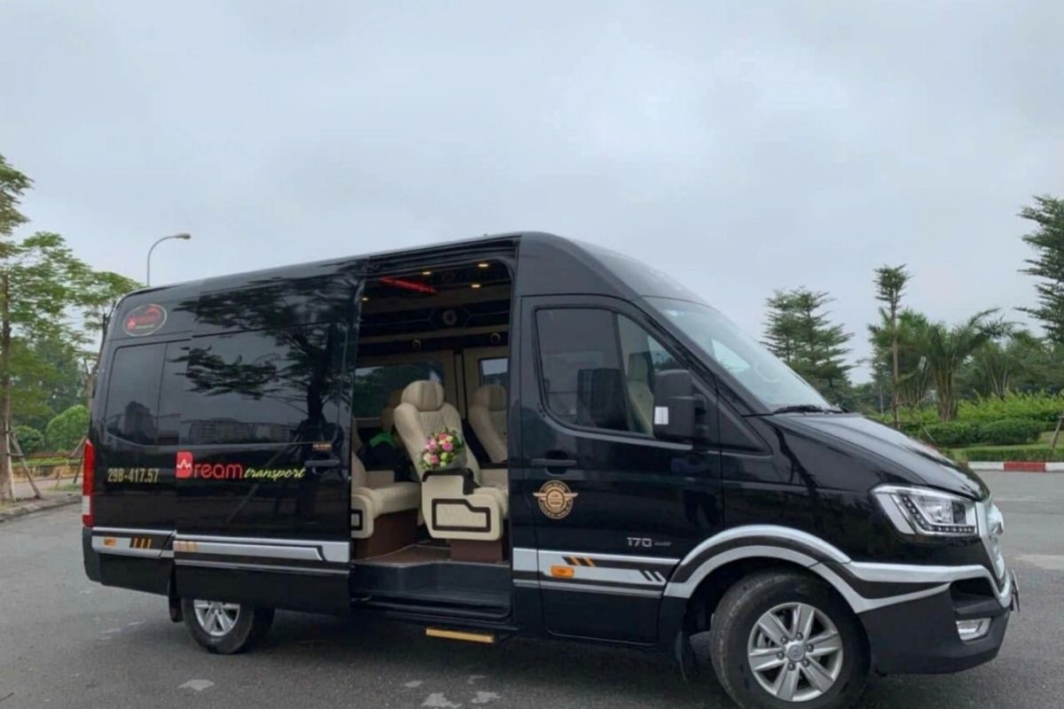 Dream Transport Limousine - Bus Ha Noi to Ha Long Bay