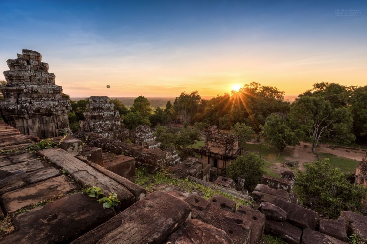Phnom Bakheng Hill