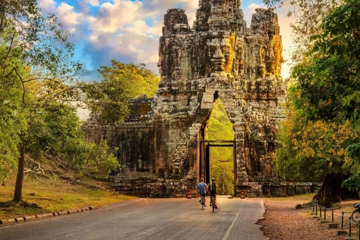 Dry Season At Angkor Wat - Best Time to Go Angkor Wat