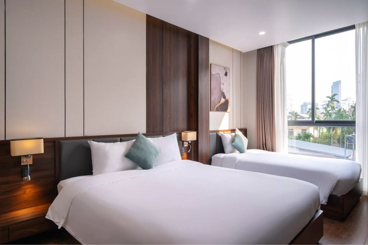 Deluxe Triple at Eden Hue Hotel